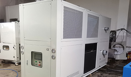 （風冷螺桿式冷水機工作原理是什么）工業冷水機的主要規格參數有哪些？